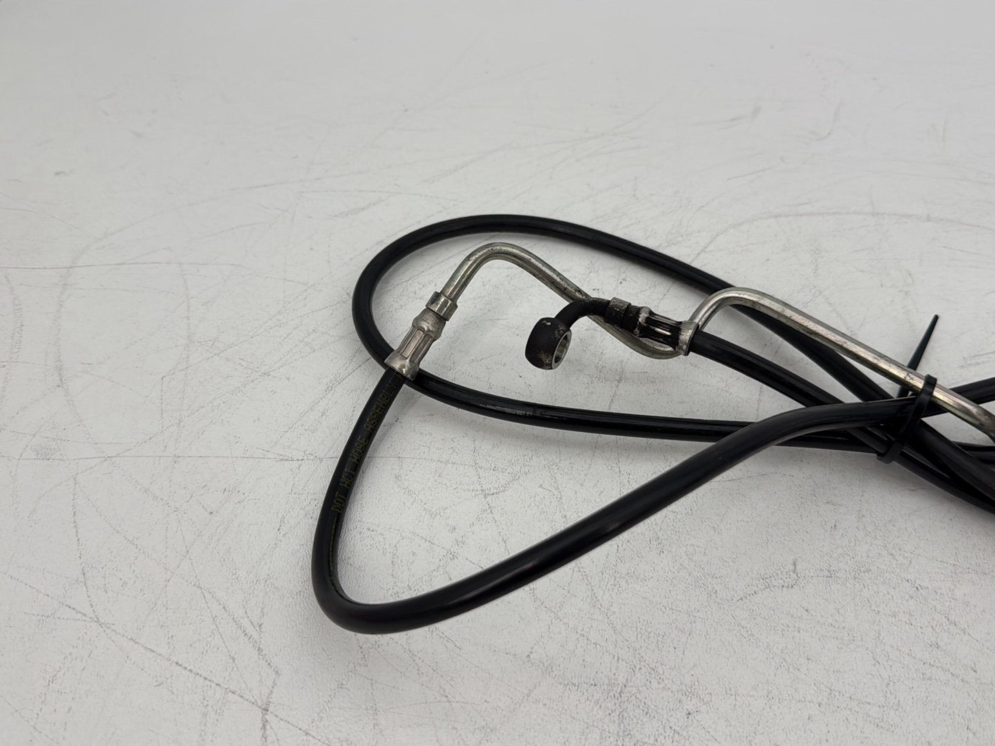 2015 Harley Touring FLHXS Street Glide OEM Front Brake Hose Line Pipe ABS