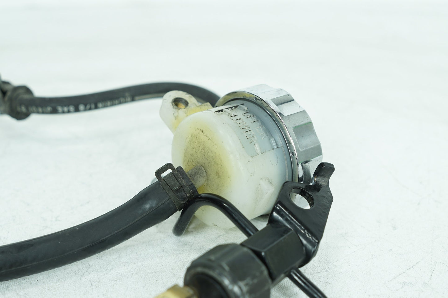 2004 - 2013 Harley-Davidson Sportster Low Rear Brake Line Master Cylinder Reservoir Tank 44429-04