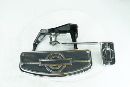 1999 - 2006 Harley-Davidson Softail Fat Boy Right Driver 1 Floorboard Foot Rest 42431-00