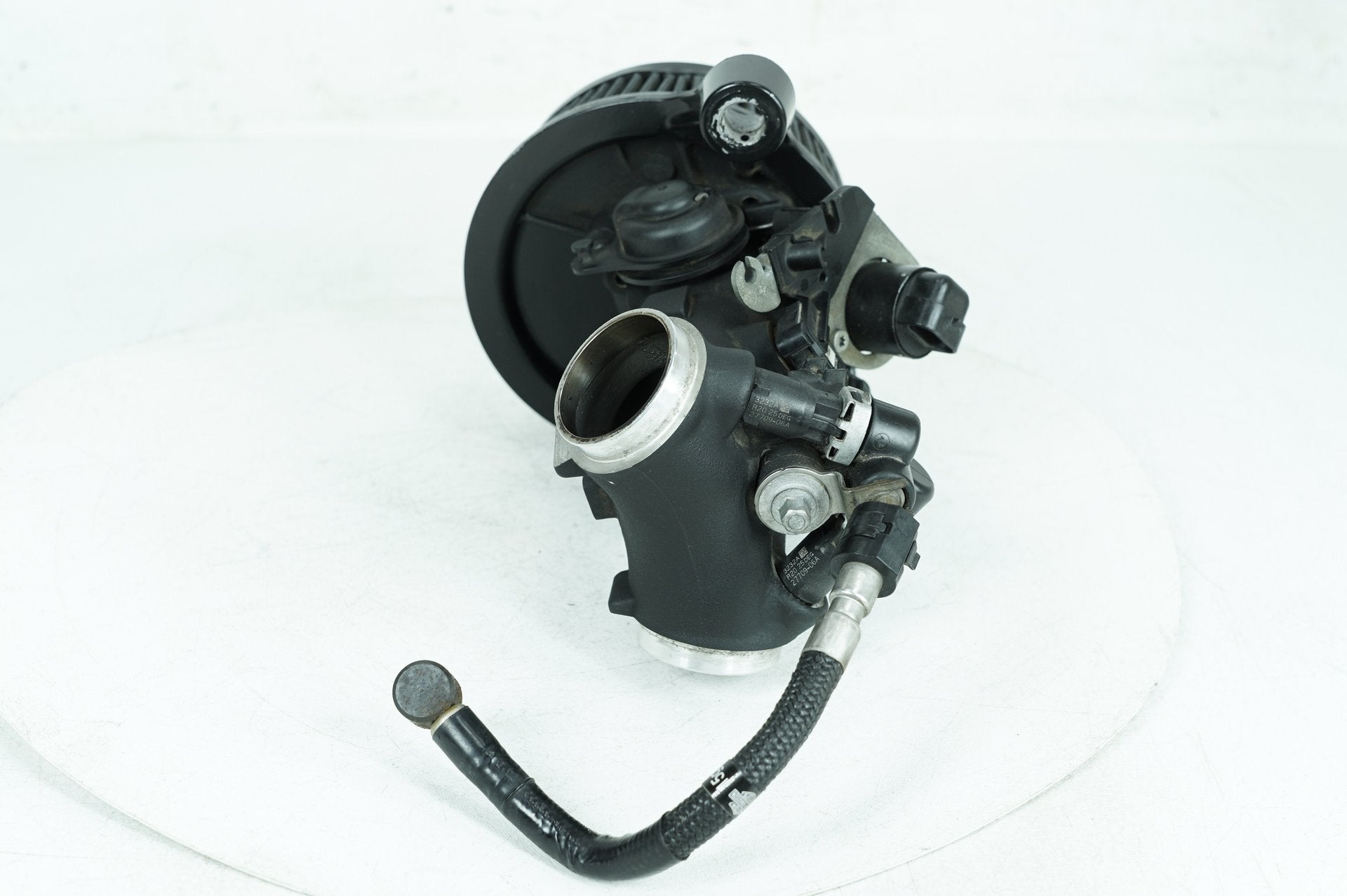 2012 Harley Dyna FXDWG Wide Glide OEM Engine Intake Manifold Throttle Body
