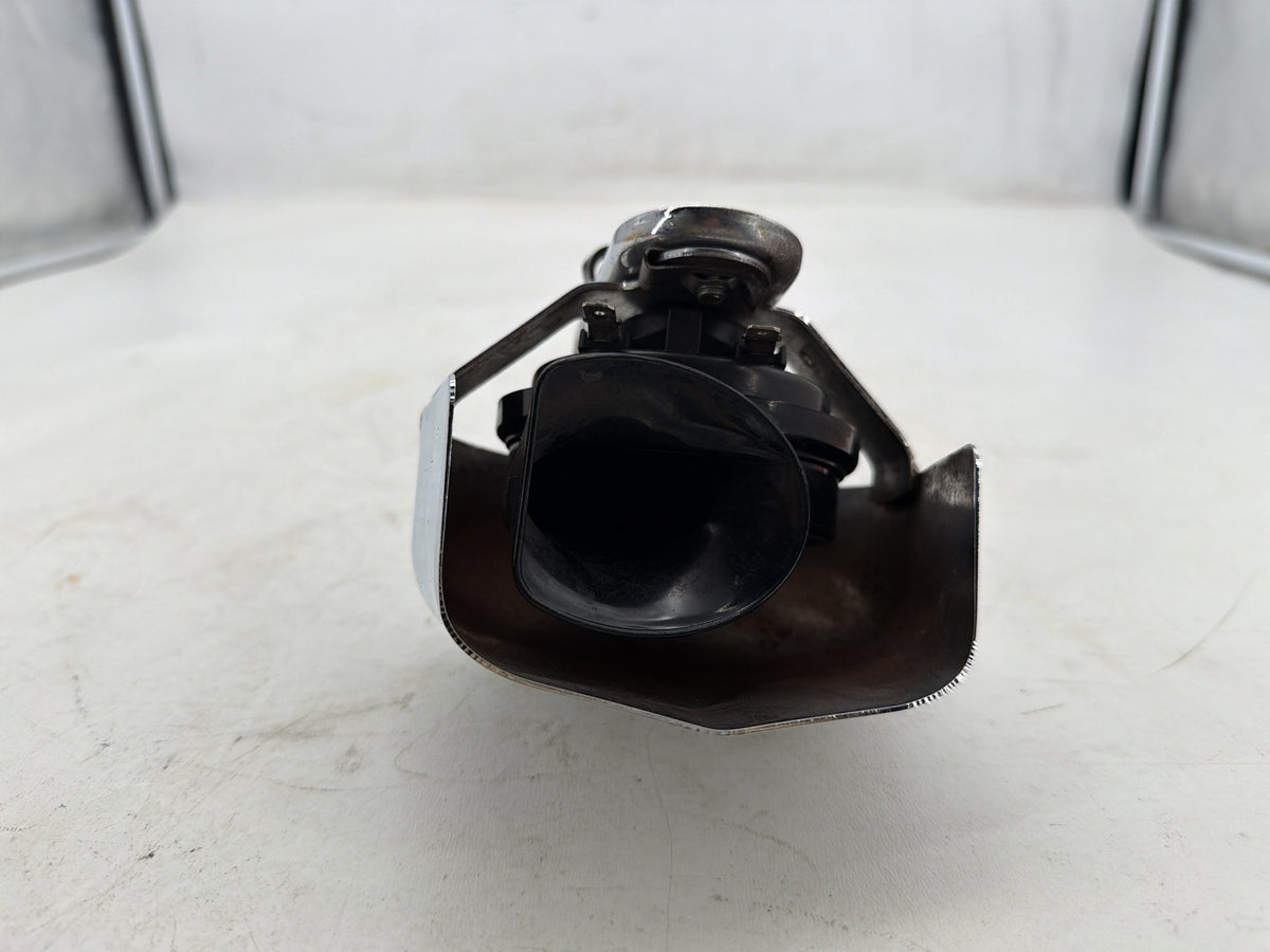 2001 Harley Softail Deuce FXSTD OEM Horn Signal Klaxon Chrome Cover 69012-93A