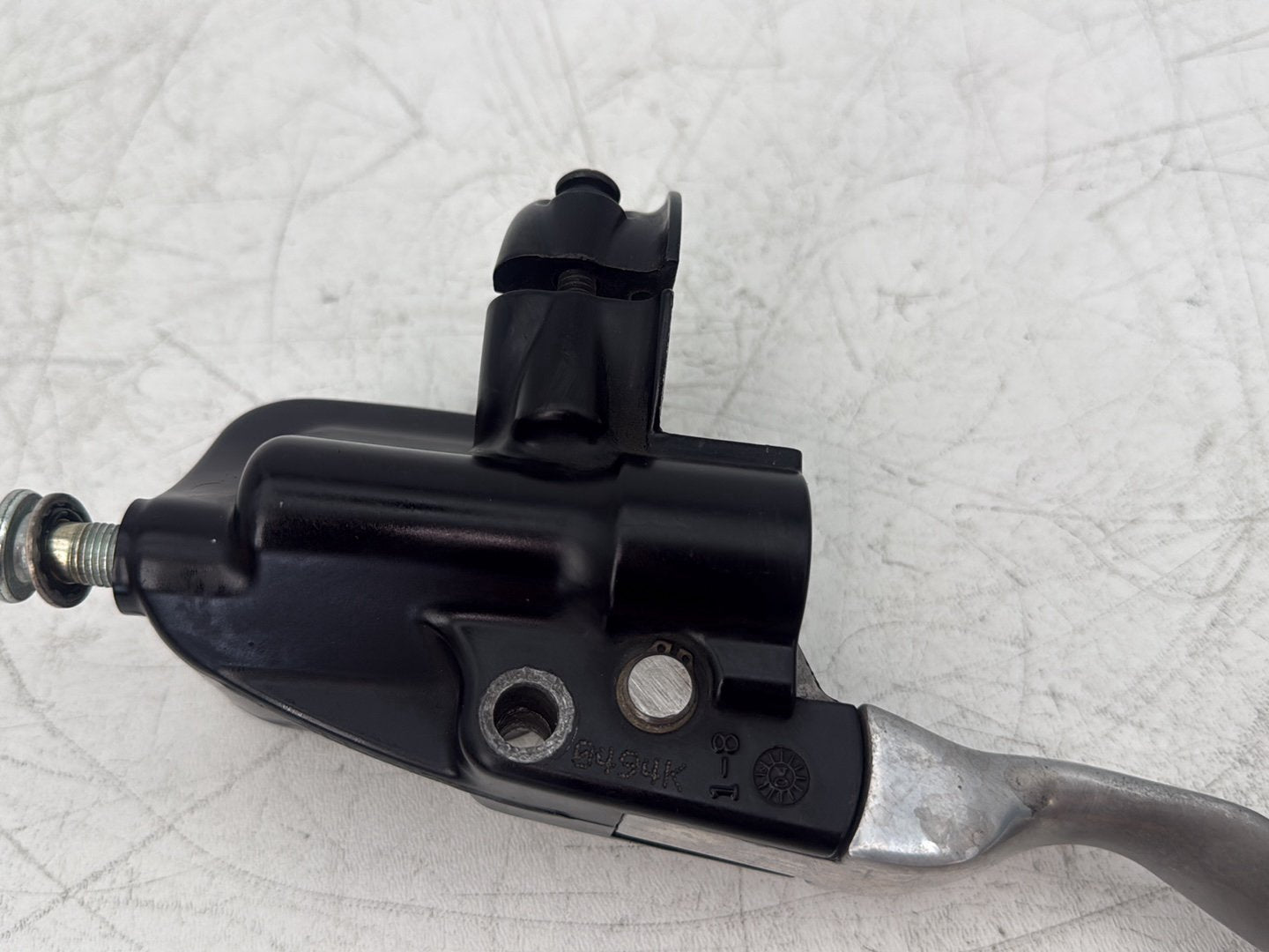 2004 Harley Touring FLHT Electra Glide OEM Front Right Brake Lever Master Cylinder