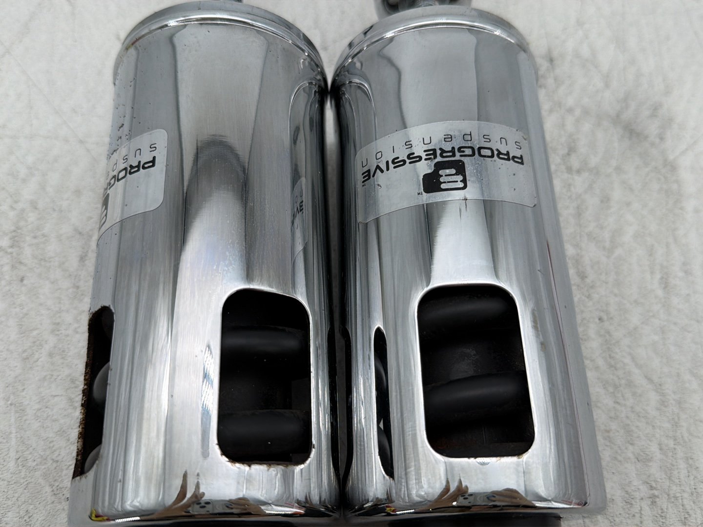 2011 Harley Heritage Softail Classic FLSTC OEM Rear Left Right Shock Absorbers