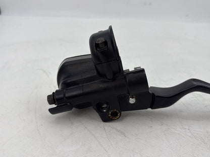 2004 - 2013 Harley-Davidson Sportster 1200 Custom Front Brake Lever Master Cylinder Reservoir 45146-04