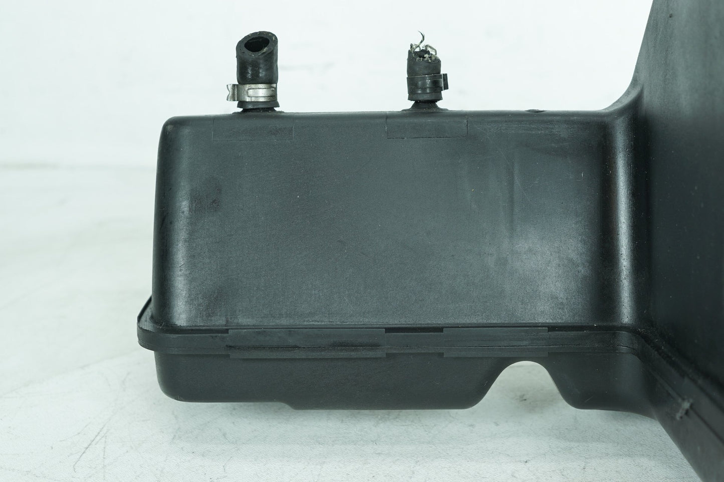 2004 - 2013 Harley-Davidson Sportster Low Oil Tank Reservoir Bottle Canister & Dipstick 62888-04B