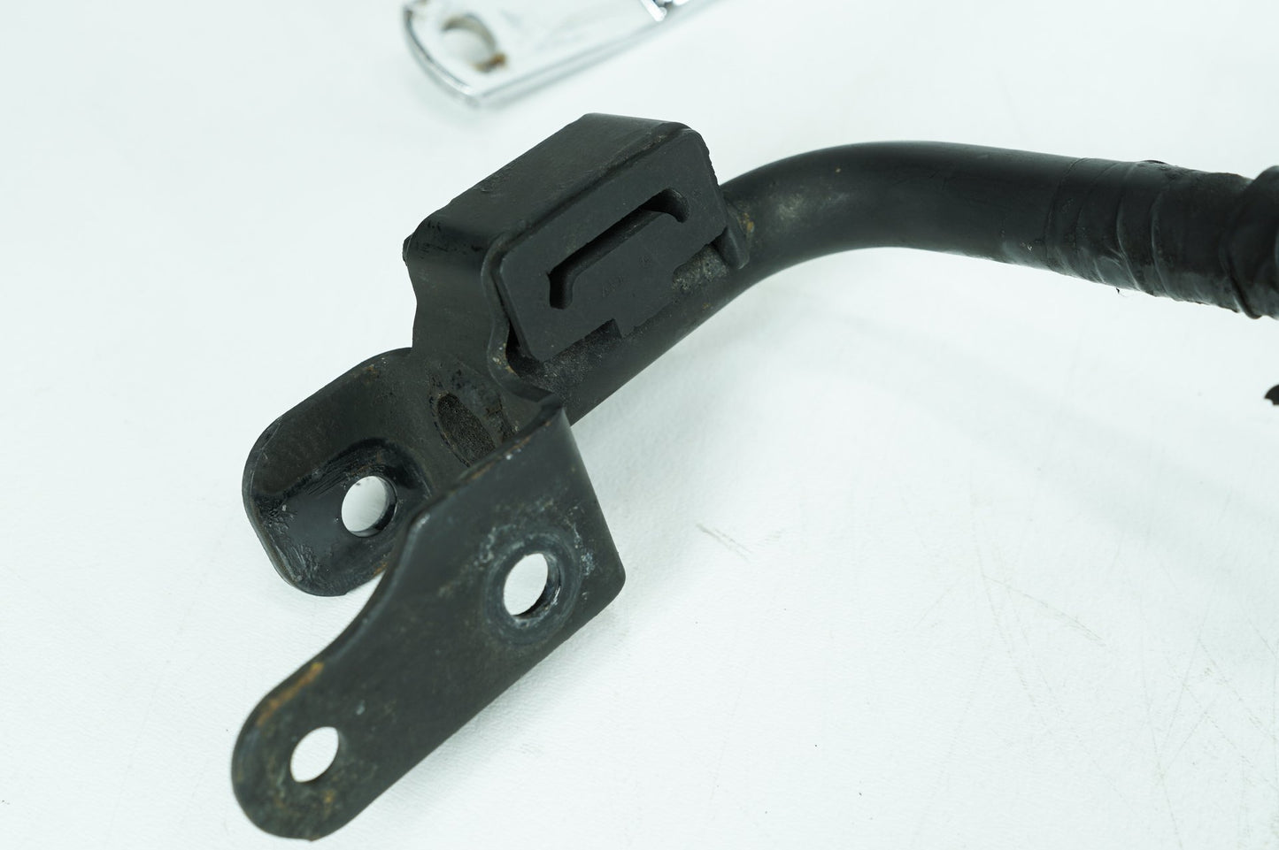 2008 - 2016 Harley-Davidson Touring Electra Glide Ultra Rear Left Right Saddlebag Guard Rails Bar 90200504