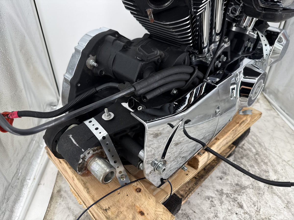 05 Harley Sportster 1200 Custom XL1200C CARB 1200 Engine Motor Transmission 10K