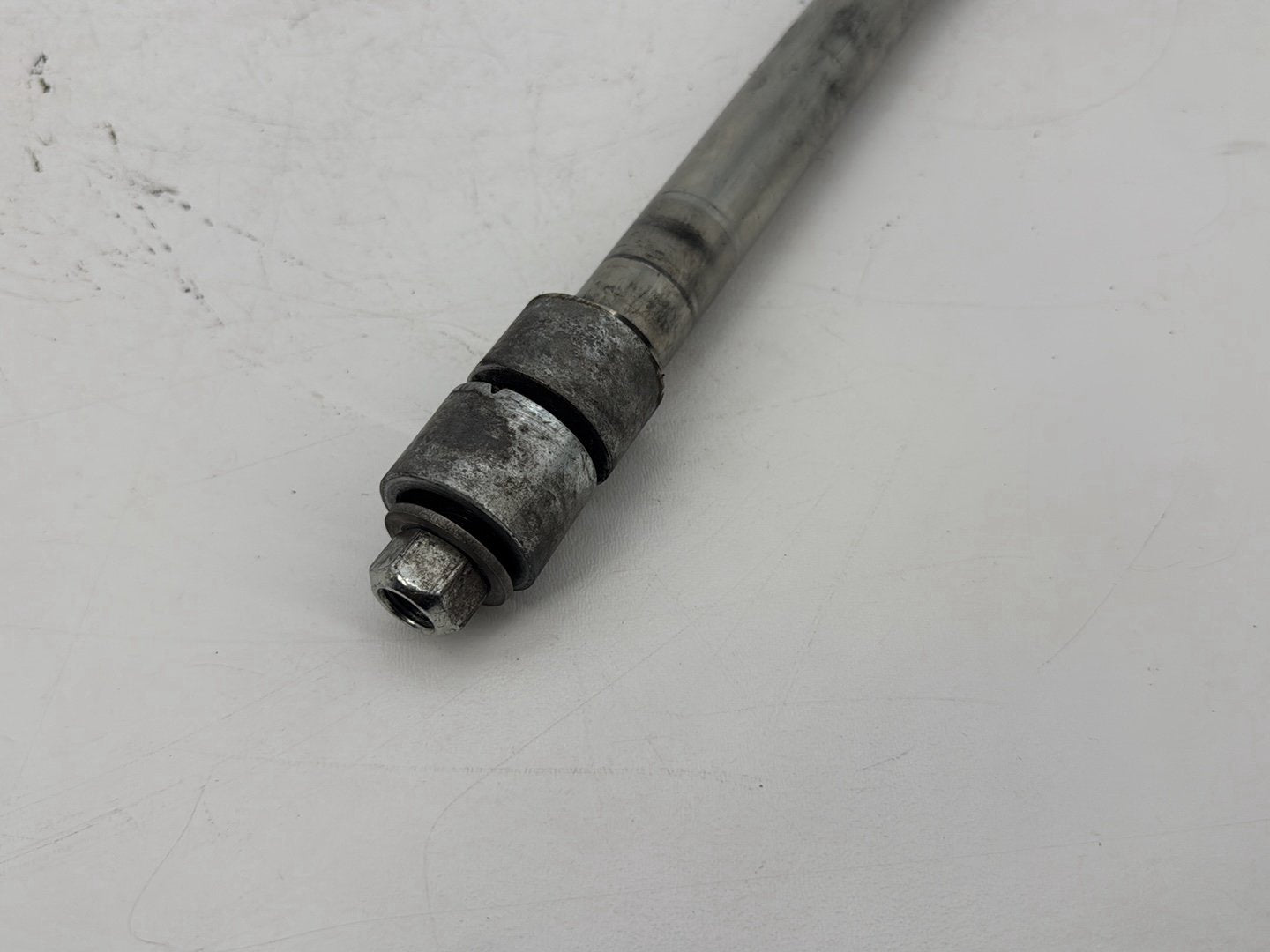 1999 - 2006 Harley-Davidson Touring Road King Custom Front Wheel Axle Bolt Shaft  	43364-00
