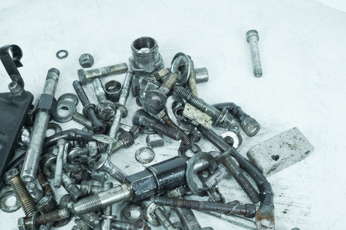 1999 - 2006 Harley-Davidson Dyna Super Glide T-Sport Hardware Bolts Nuts & Brackets