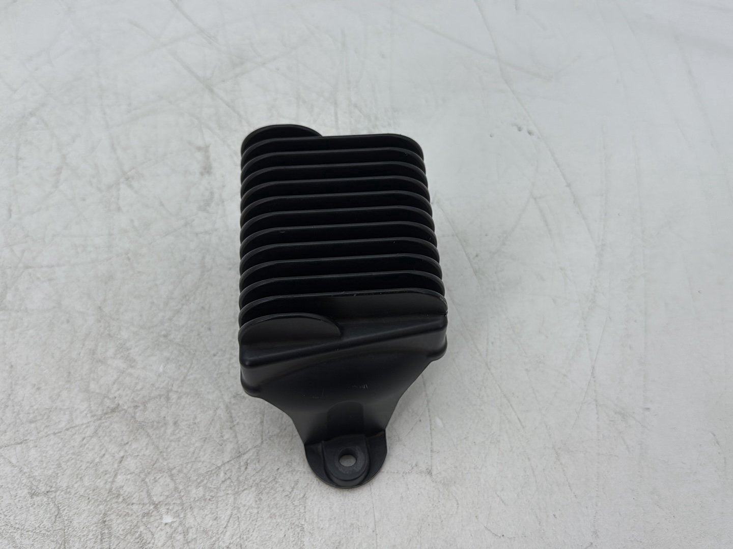 2010 Harley Street Glide Touring FLHX OEM Voltage Regulator Rectifier