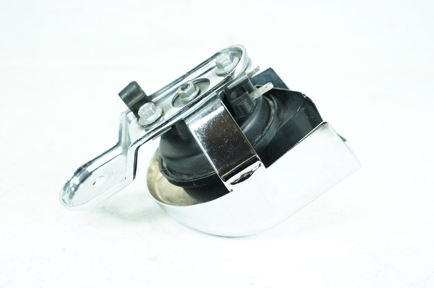 2007 - 2017 Harley-Davidson Dyna Switchback Horn Signal Klaxon Chrome Cover 61300478