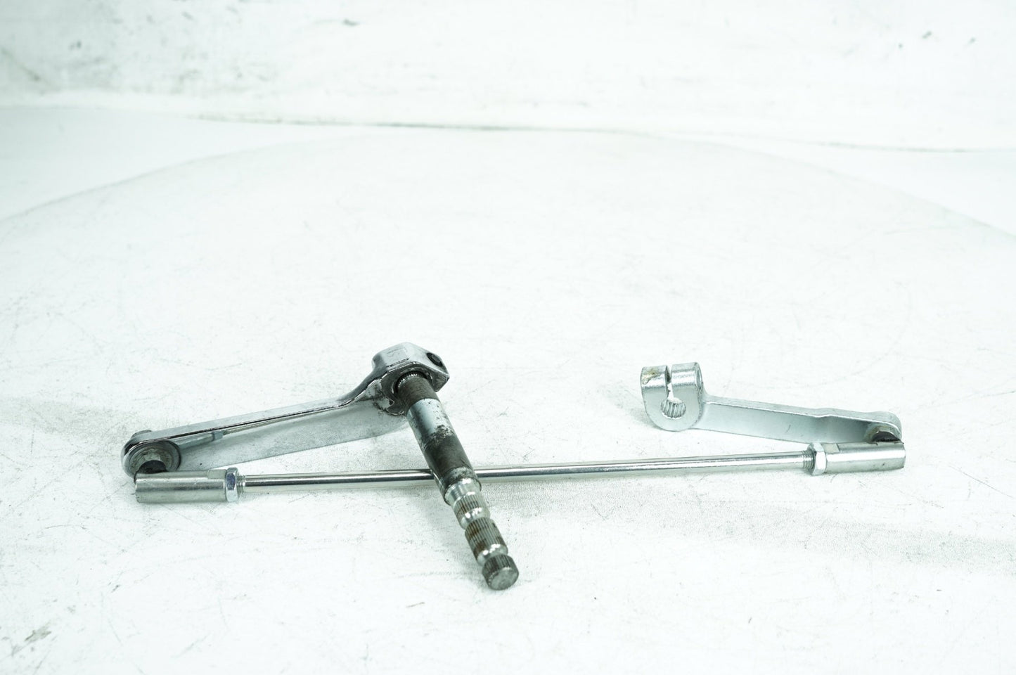 2008 - 2016 Harley-Davidson Touring Street Glide Gear Shifter Lever w/ Rod linkage 33709-82A