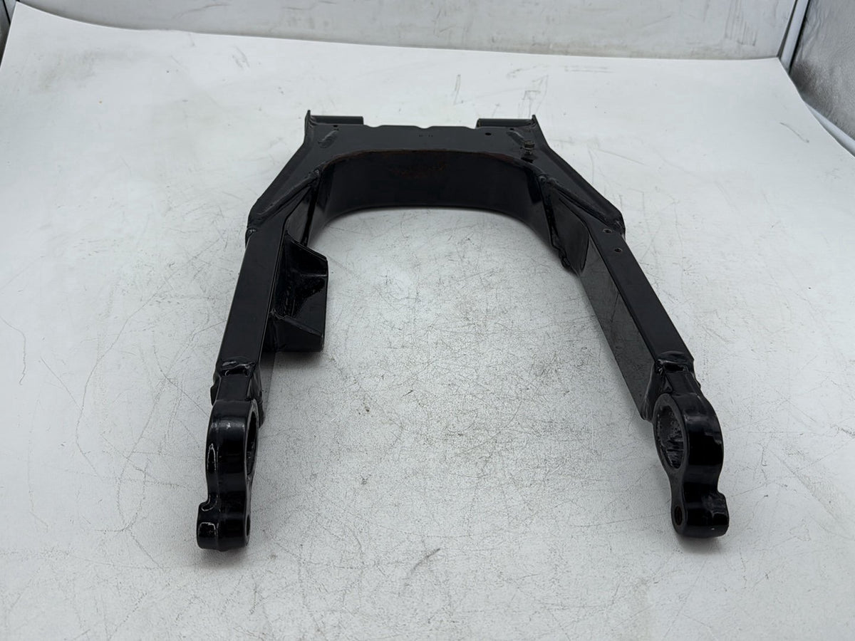 2007 Harley Road King Touring FLHR OEM Rear Fork Swingarm Swing Arm