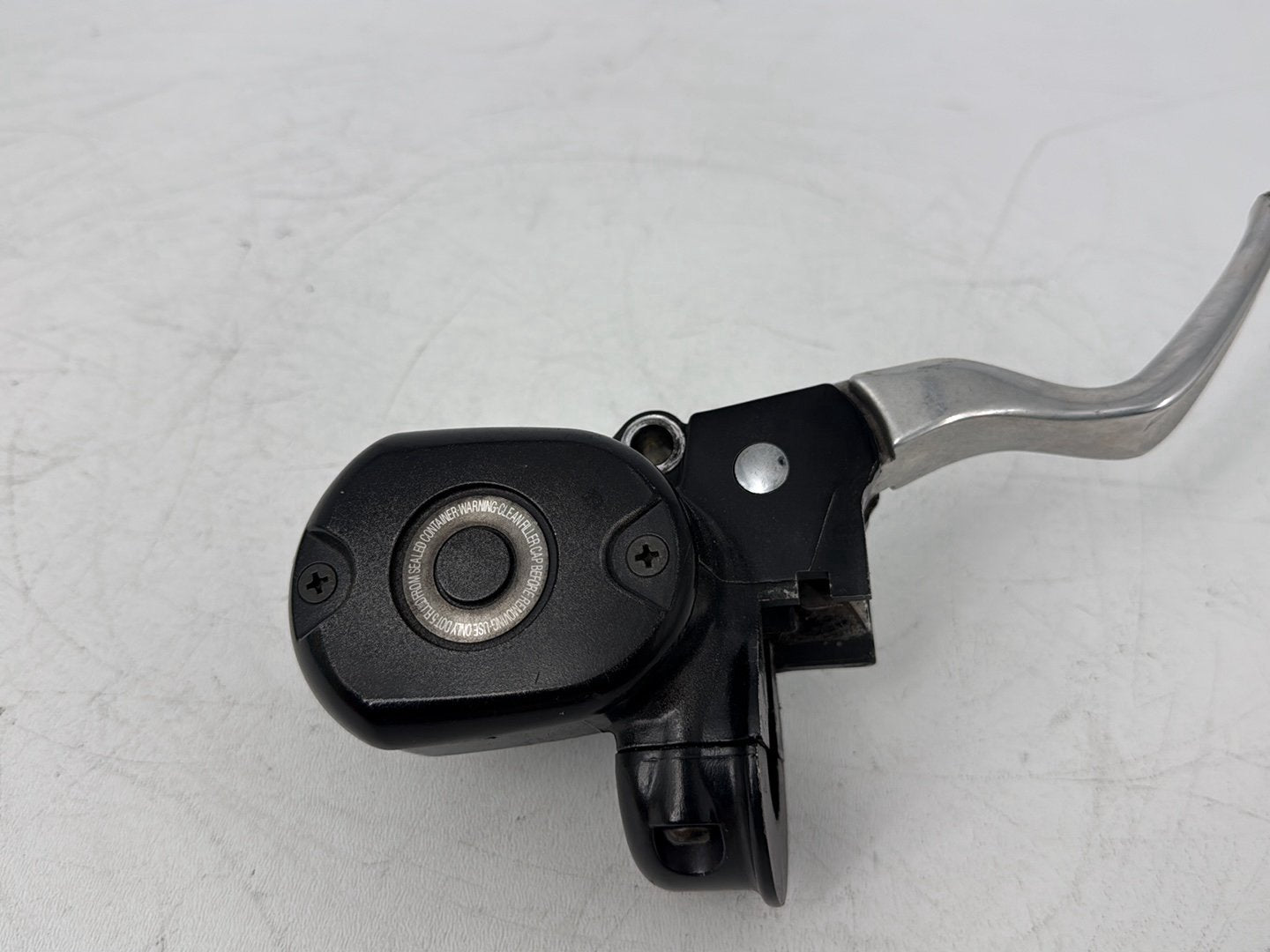 2005 Harley Sportster XL883C 883 Custom OEM Front Right Brake Lever Master Cylinder