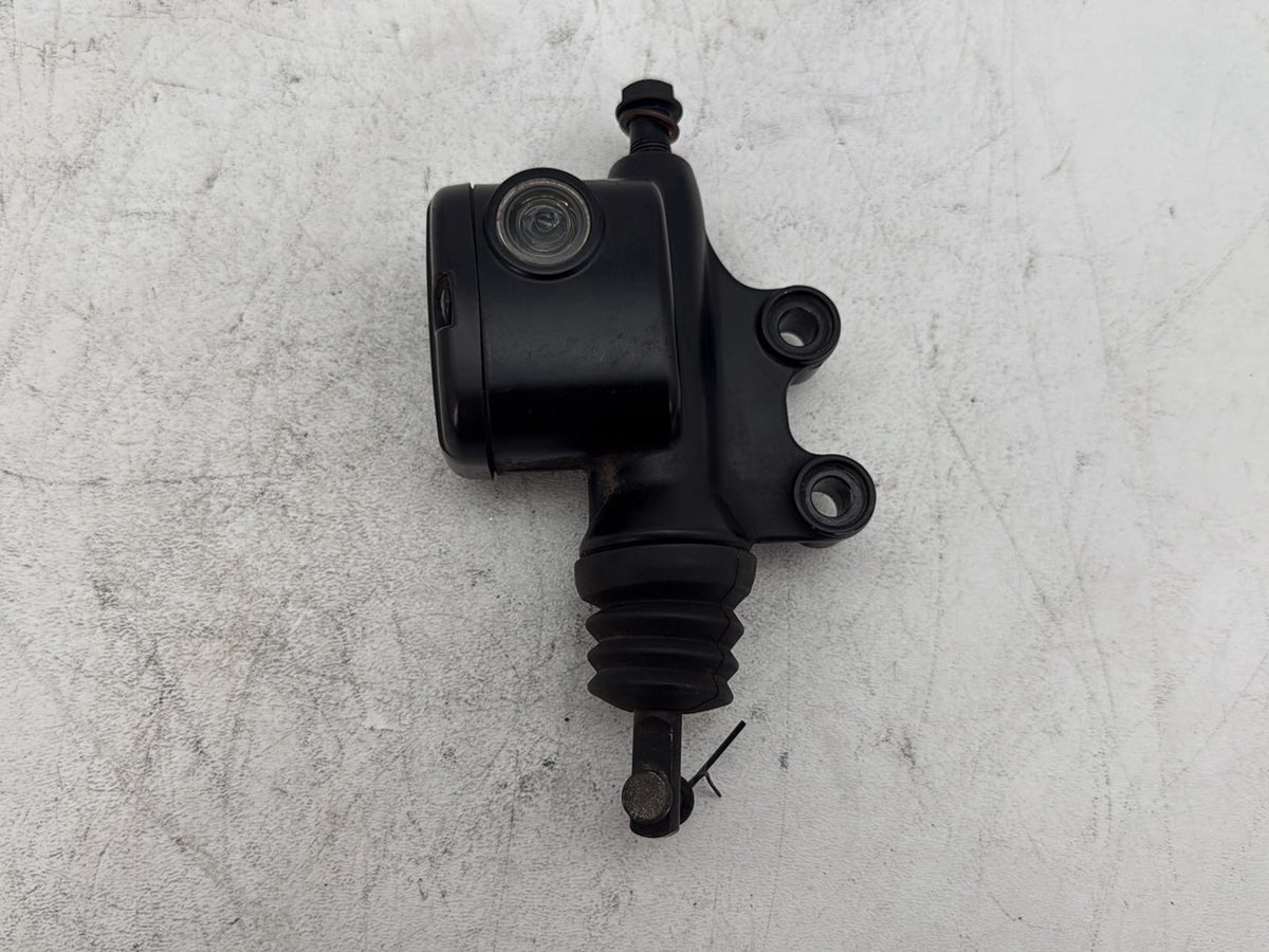 2018 Harley Electra Glide Touring Ultra OEM Rear Brake Master Cylinder Reservoir