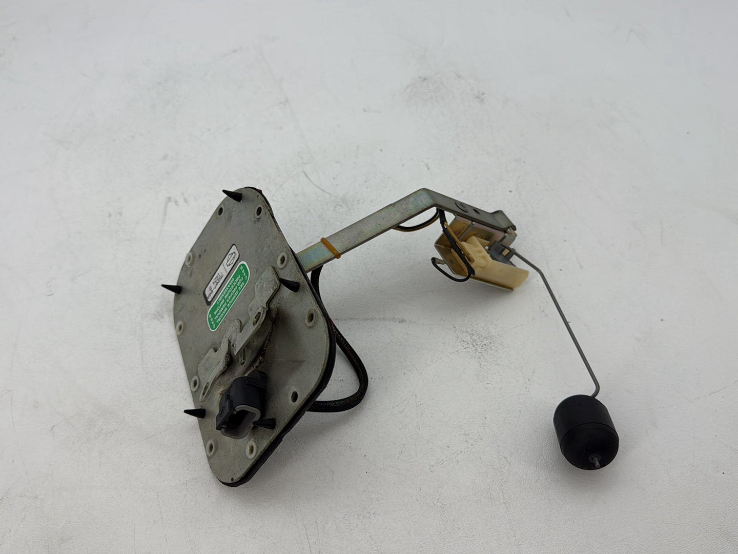 2004 Harley Softail FLSTC Heritage Classic OEM Gas Gasoline Fuel Petrol Pump Sending