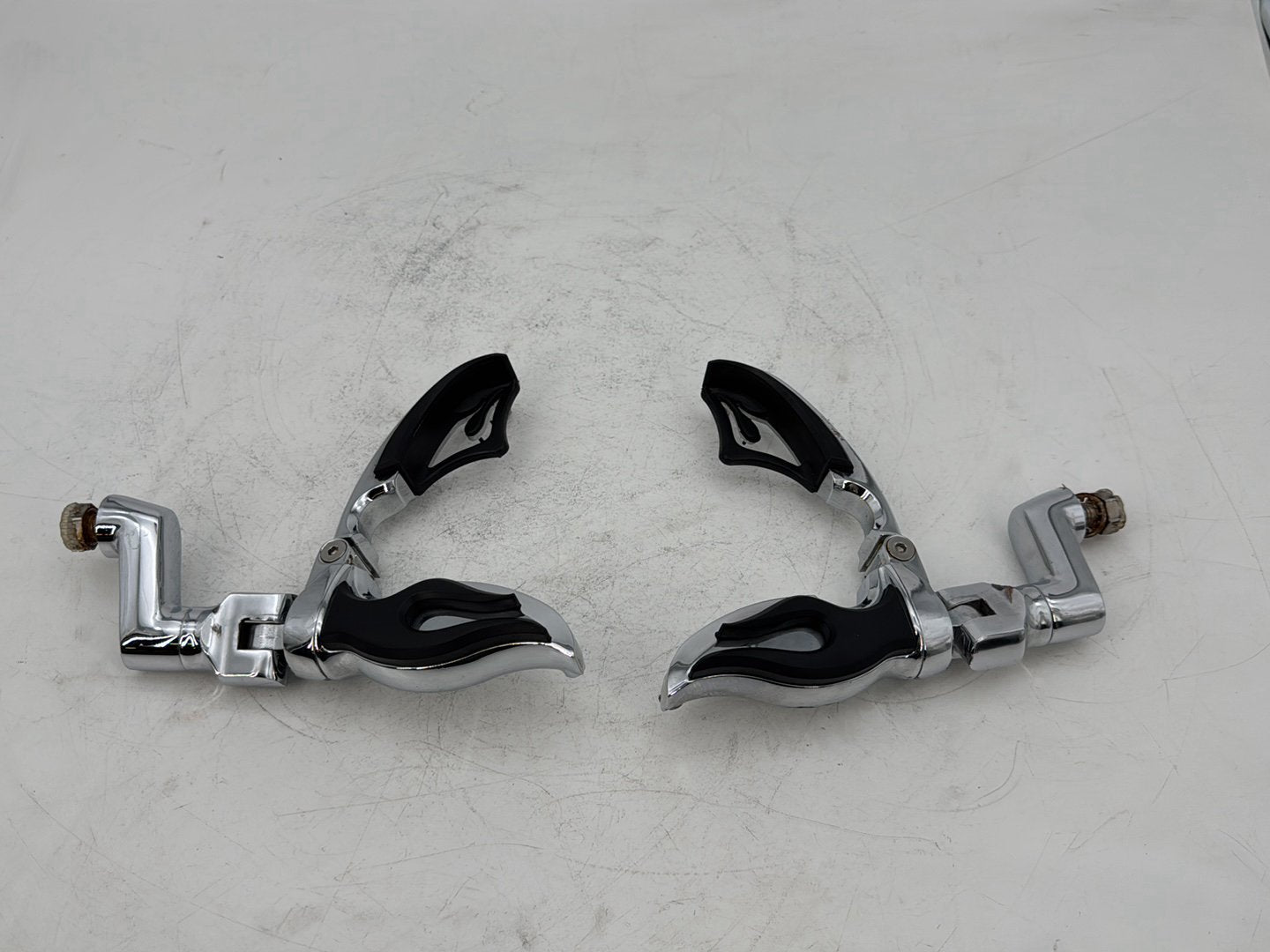 1999 - 2006 Harley-Davidson Touring Electra Glide Classic Front Right Left Highway Foot Pegs Kuryakyn