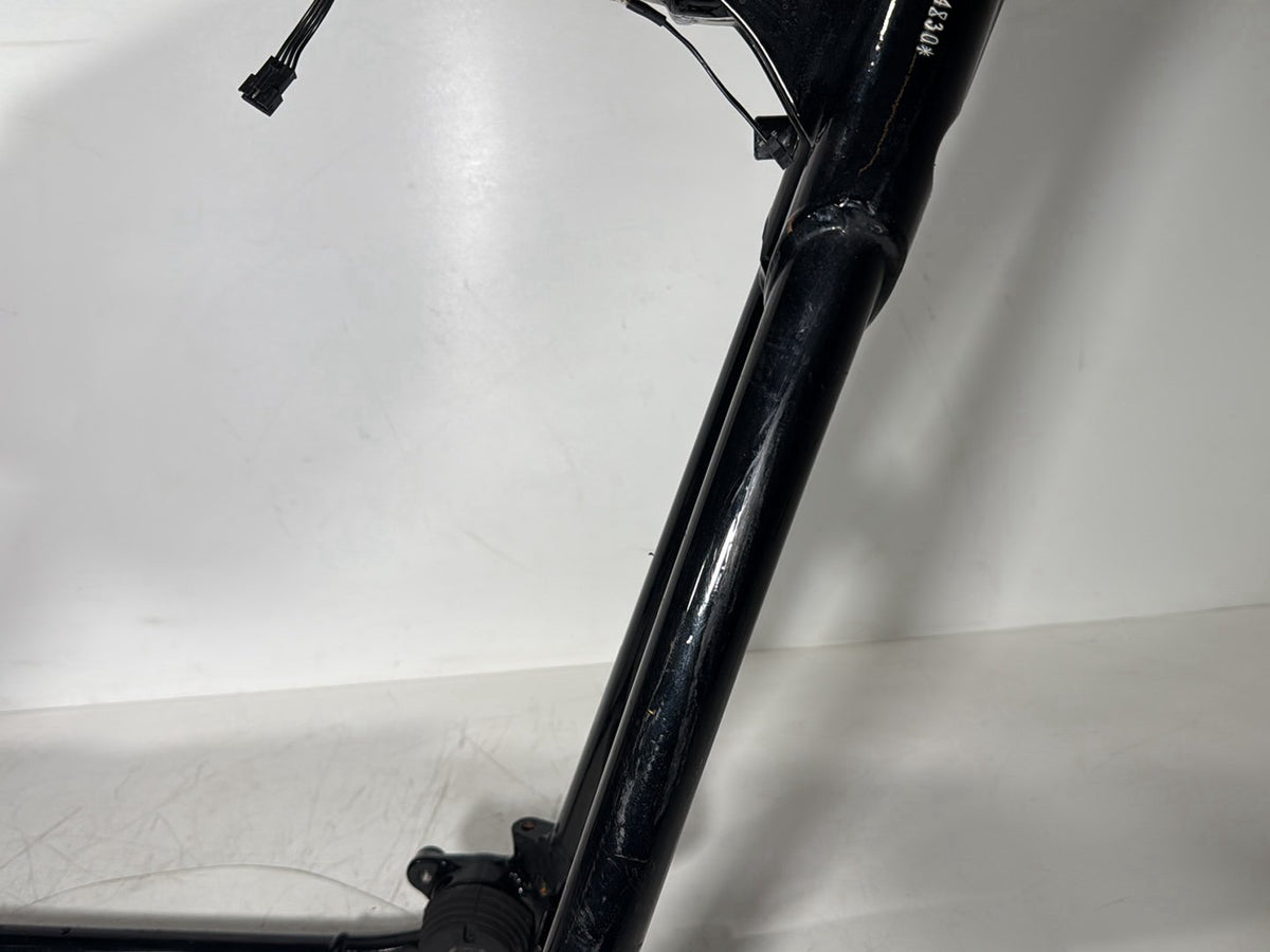 2014 Harley Touring FLHTCU Electra Glide Ultra OEM Body Main Frame Chassis SLVG