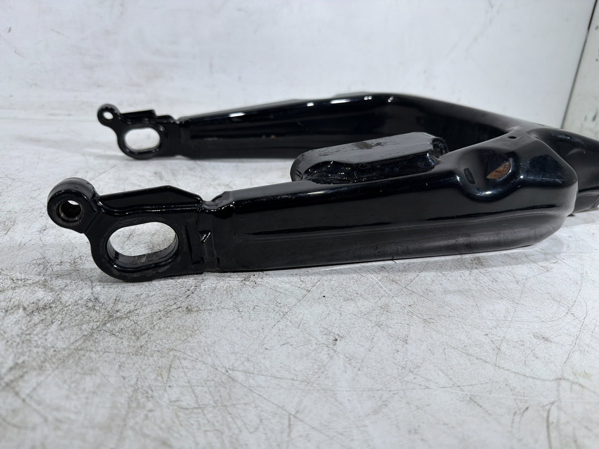 2010 Harley Street Glide Touring FLHX OEM Rear Fork Swingarm Swing Arm