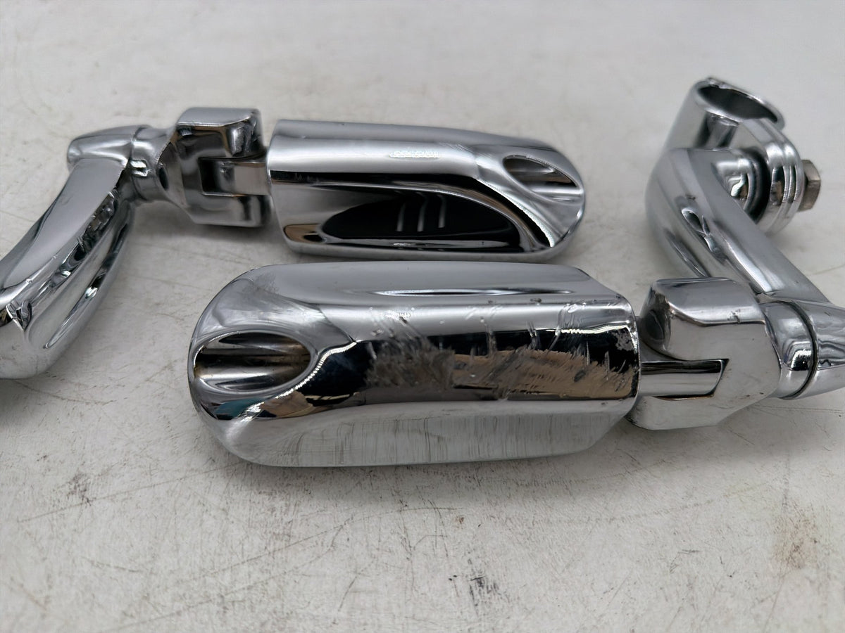 2010 Harley Street Glide Touring FLHX OEM Front Right Left Highway Foot Pegs