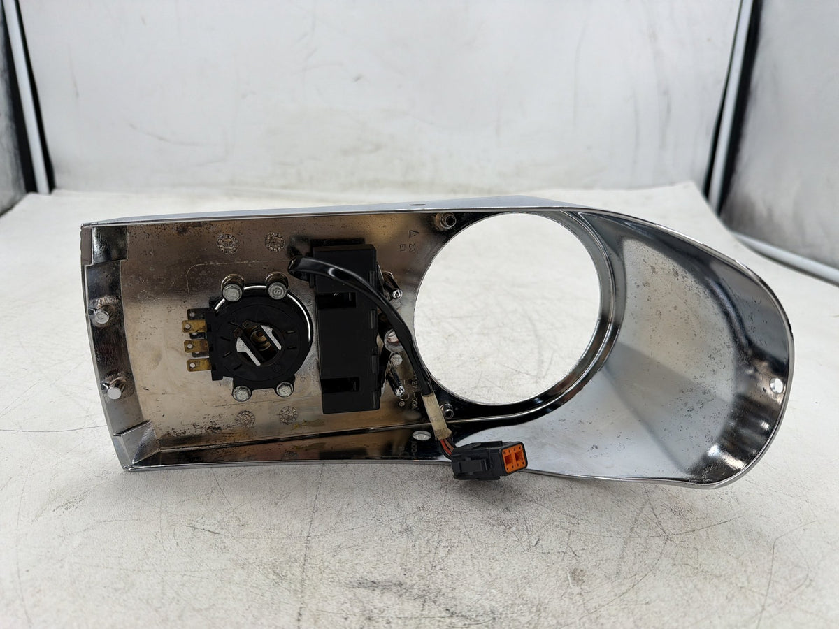 2004 Harley Heritage Softail Classic OEM Fuel Gas Tank Dash Console 71250-00A