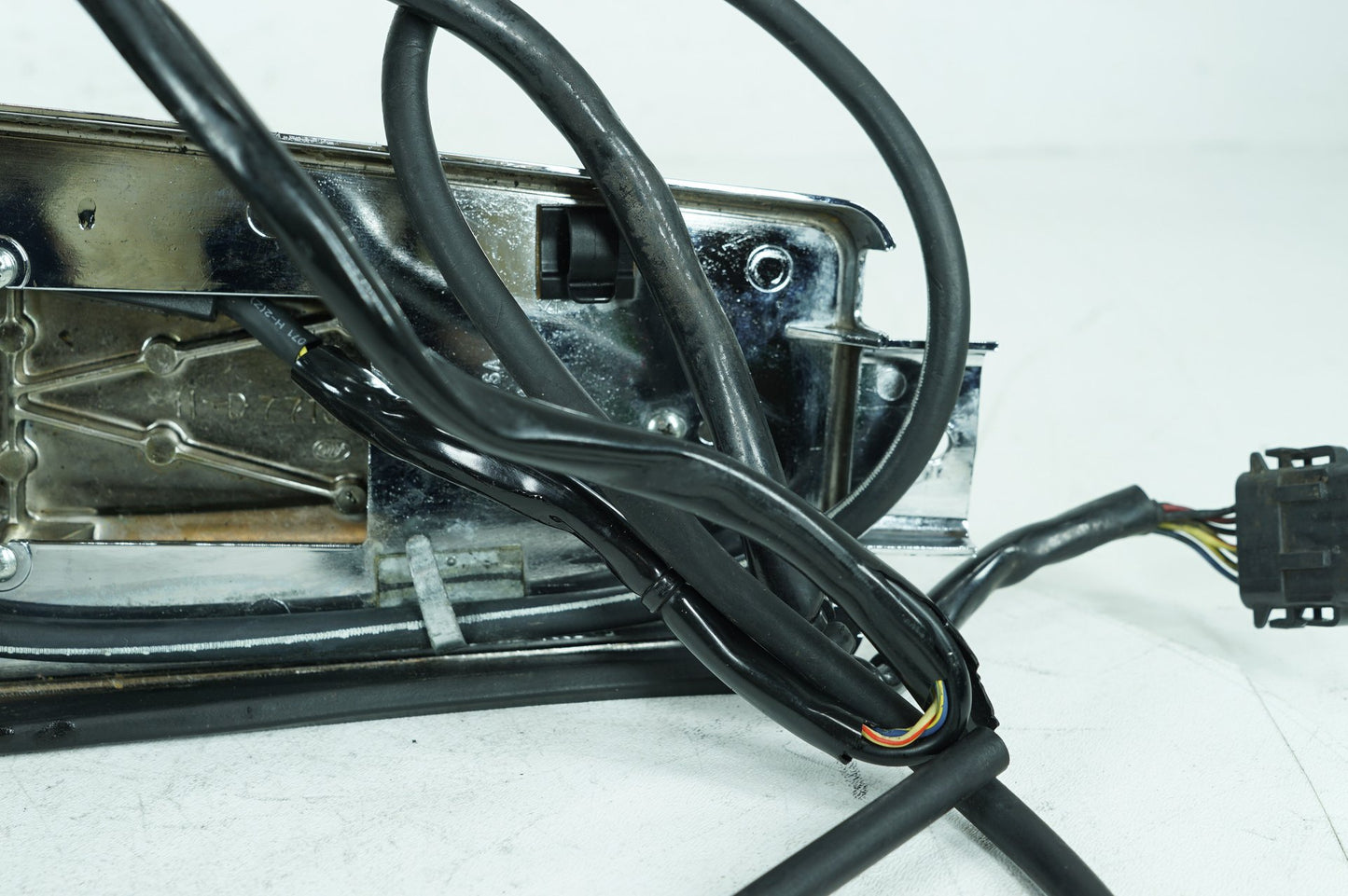 2007 - 2011 Harley-Davidson Touring Electra Screamin Eagle Fuel Gas Tank Dash Console NOKey 61270-98A