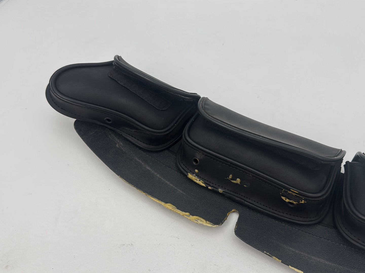 1999 - 2006 Harley-Davidson Touring Electra Glide Classic Front Onboard Tool Bag Leather Storage 58904-03