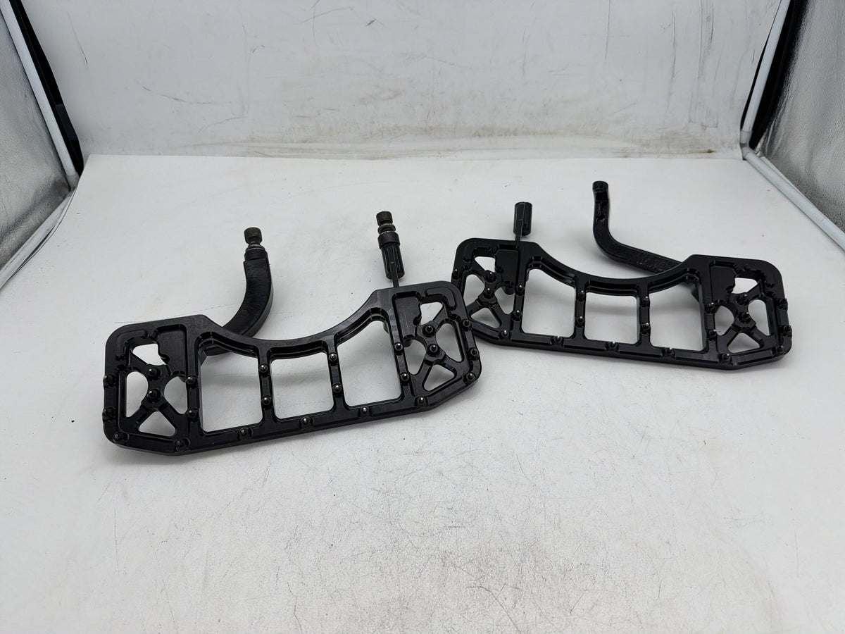 06 Harley Street Glide Touring Left Right Driver Floorboard Foot Rest CNC Billet