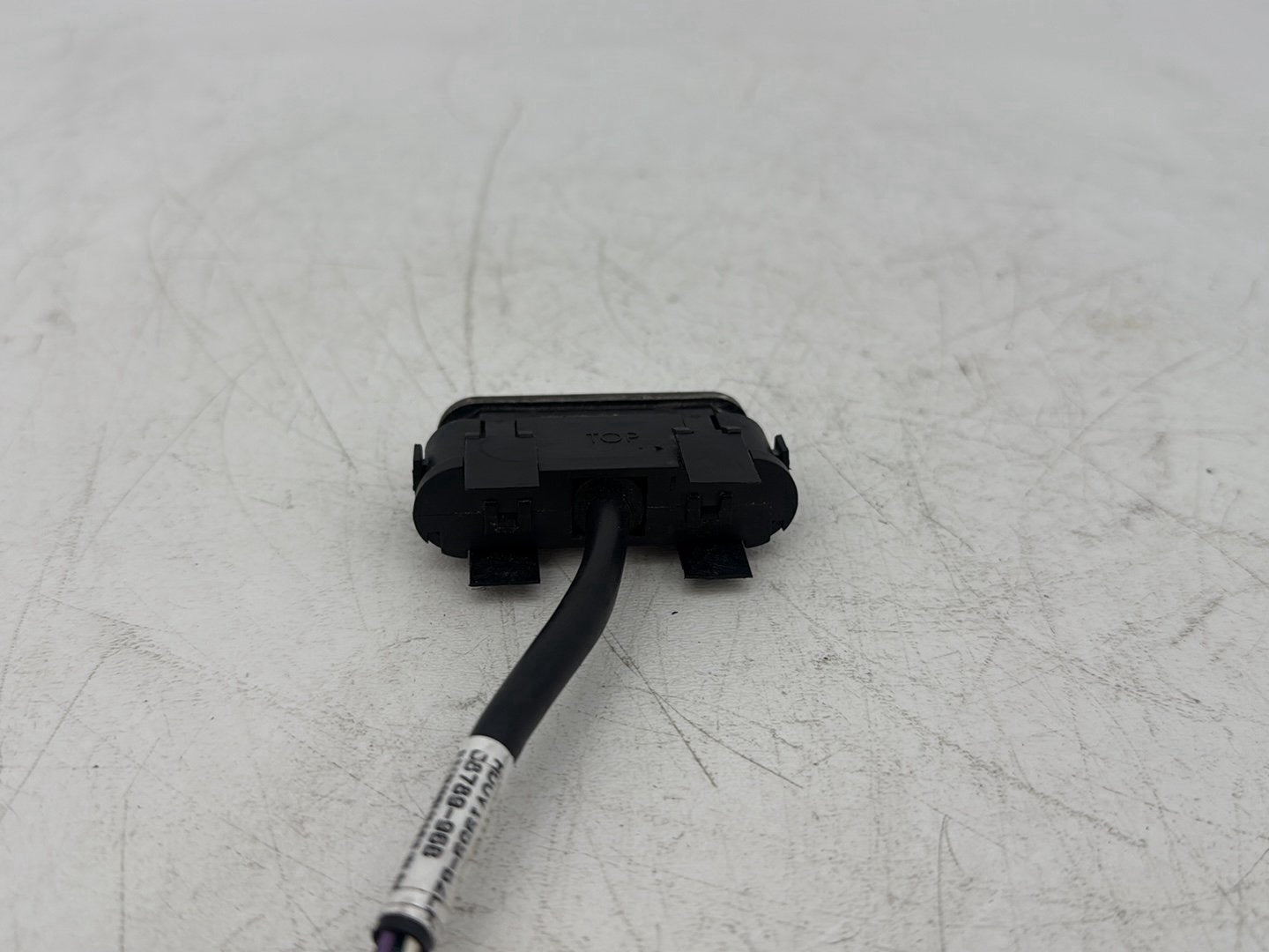 2007 Harley Touring FLHTCU Electra Glide Ultra OEM Dash Indicator Lamp Wire Plug 68789-96A