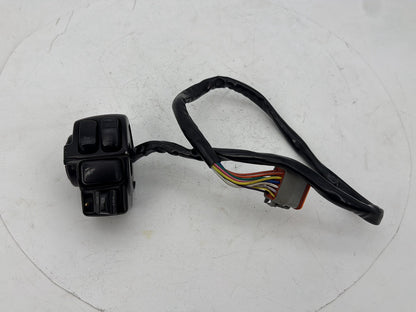 1999 - 2006 Harley-Davidson Touring Electra Glide Ultra Left Turn Signal Headlight Switches Controls  	71682-06
