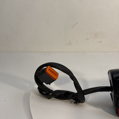 1984 - 1998 Harley-Davidson Touring Road King Police Right Engine Start Kill Switches Controls   71564-96