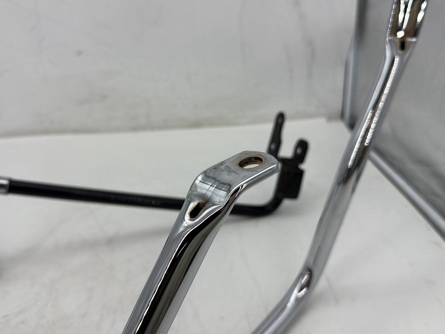2018 Harley Electra Glide Touring Ultra FLHTCU OEM Rear Left Right Saddlebag Guard Rails Bar