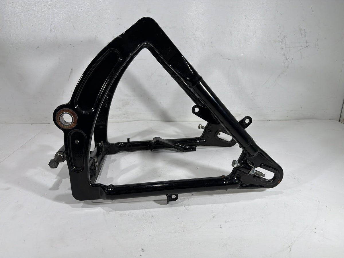 2001 Harley Softail Deuce FXSTD OEM Rear Fork Swingarm Swing Arm