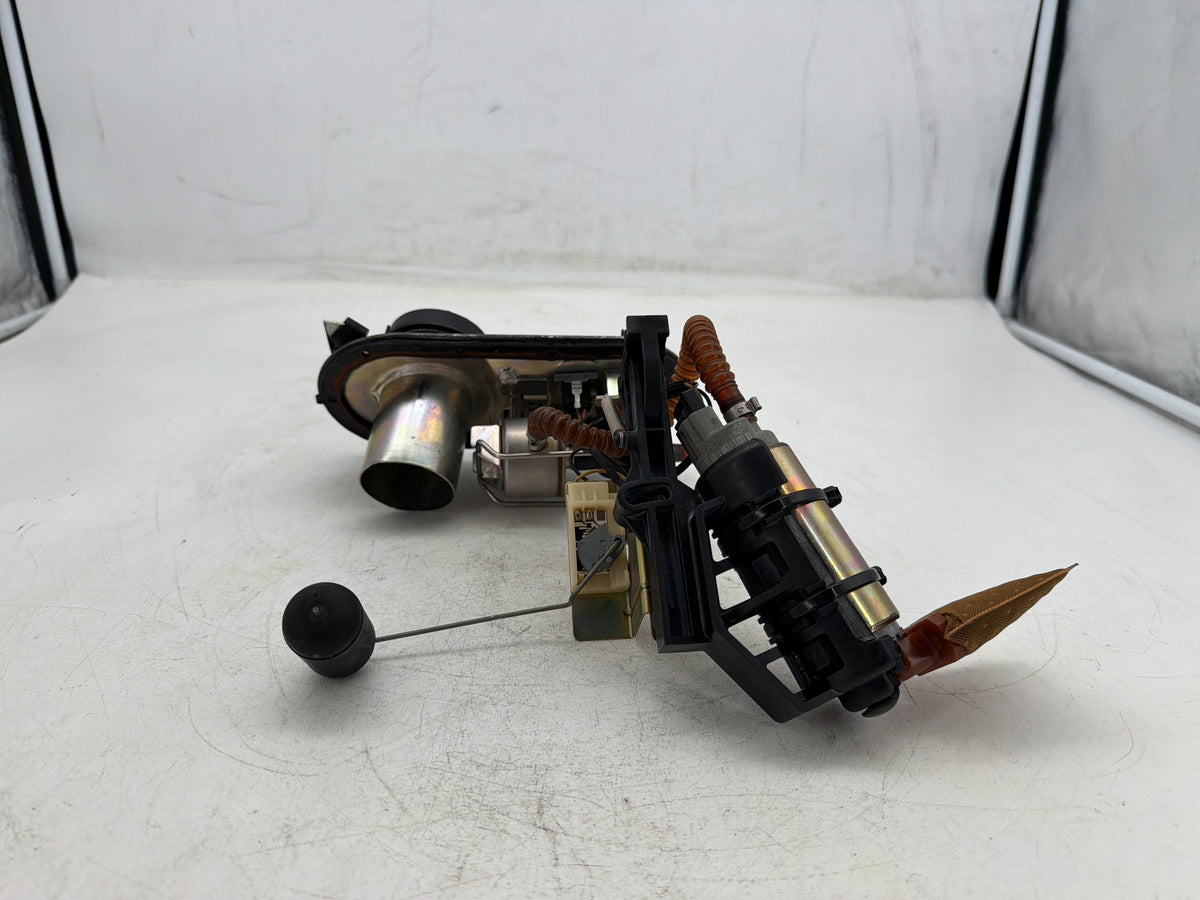 04 Harley Electra Glide Touring Ultra OEM Fuel Pump Gas Gasoline Petrol Sending