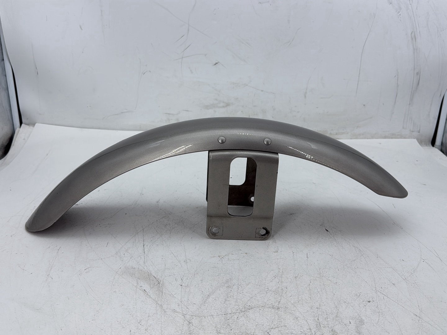 2009 Harley Sportster 883 Low XL883L OEM Front Wheel Fender Shell Panel