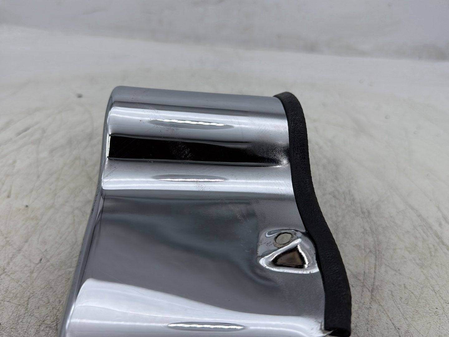2007 Harley Touring FLHTC Electra Glide Classic OEM Front Lower Fairing Outer Skirt 58208-96A