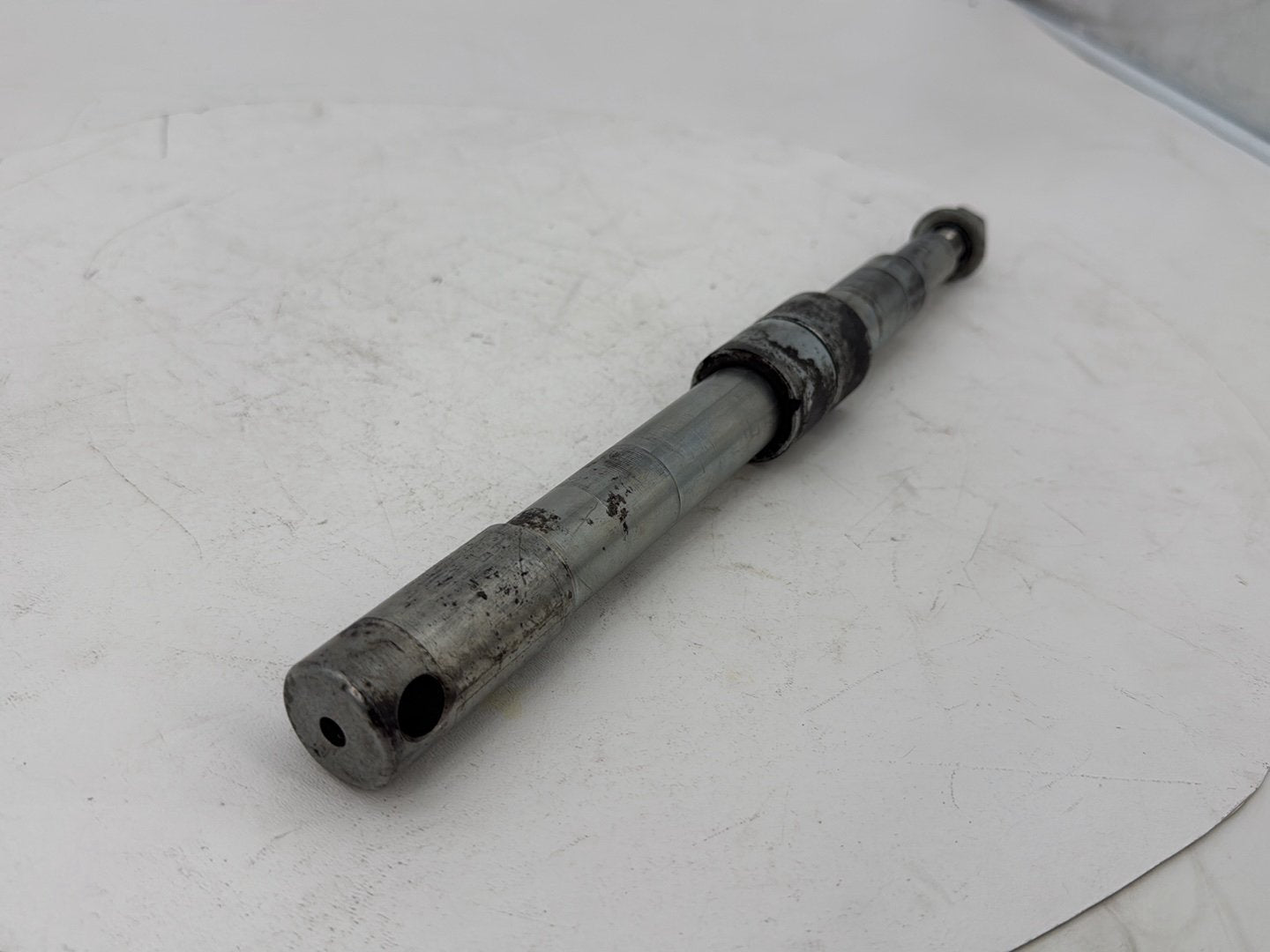 1999 - 2006 Harley-Davidson Touring Electra Glide Ultra Front Wheel Axle Bolt Shaft 43364-00