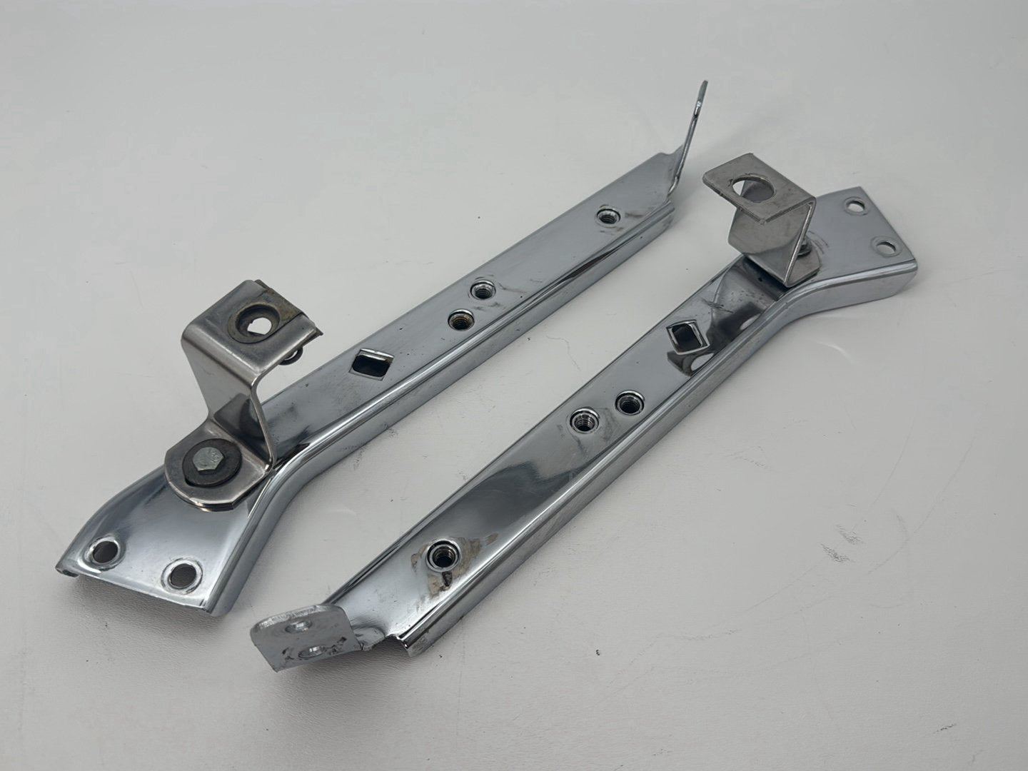 1999 - 2006 Harley-Davidson Touring Electra Glide Classic Left Right Saddlebag Fender Struts Brackets 90718-79C