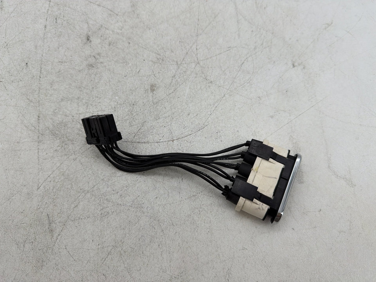 2004 Harley Electra Glide CVO Screamin Eagle OEM Dash Indicator Lamp Wire Plug In