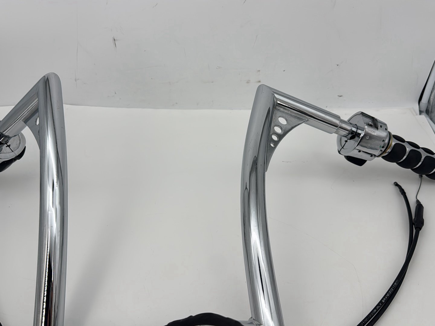 1999 - 2006 Harley-Davidson Dyna Low Rider Handlebars Left Right Switches Controls left turn signal headlight, right engine kill switches