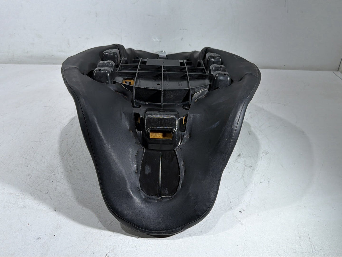 2010 Harley Road King Touring Classic OEM Passenger Rider Driver Seat Saddle