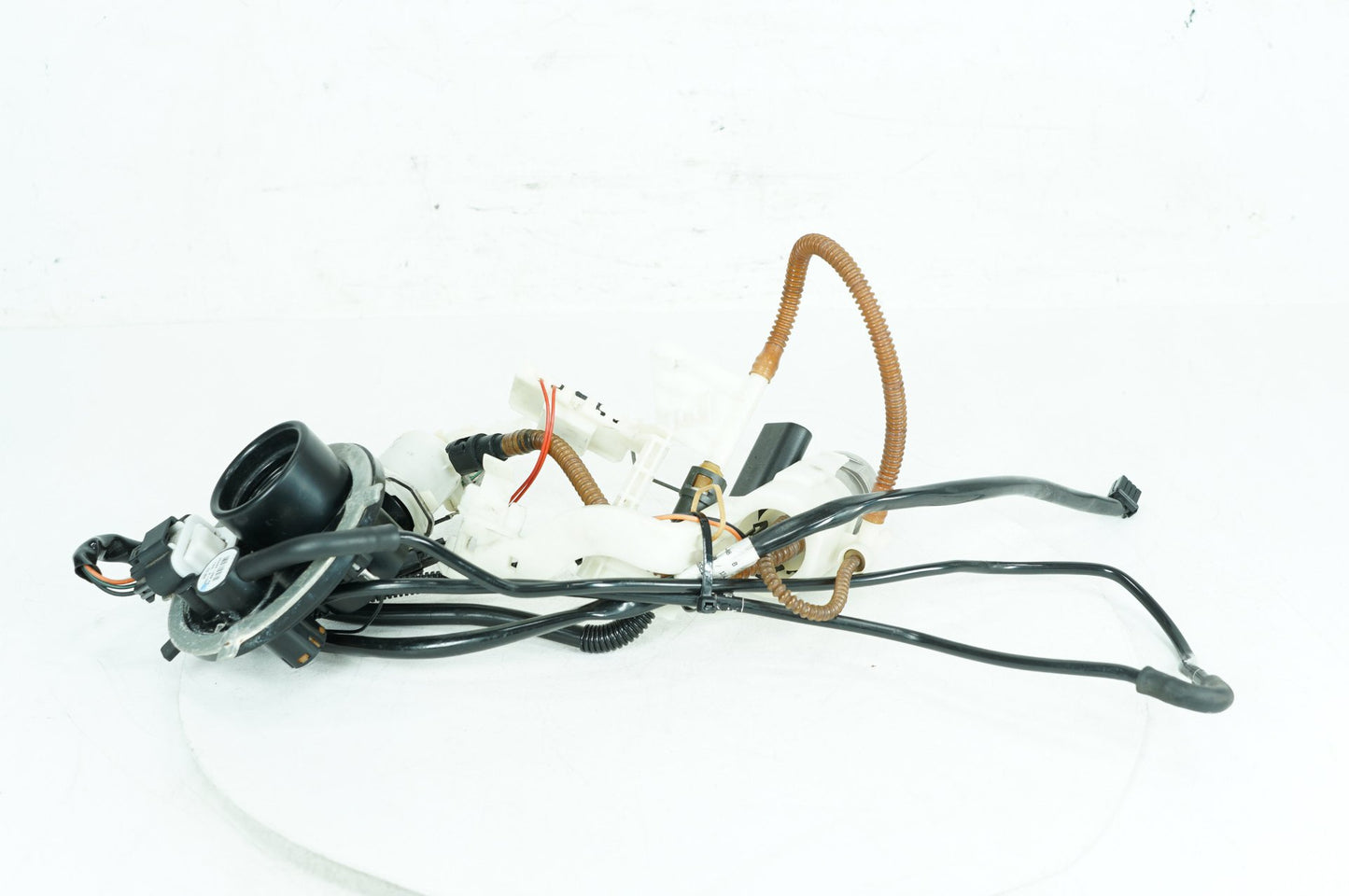 2007 - 2012 Harley-Davidson Touring Electra Glide Ultra Gas Gasoline Fuel Petrol Pump Sending  	62908-08