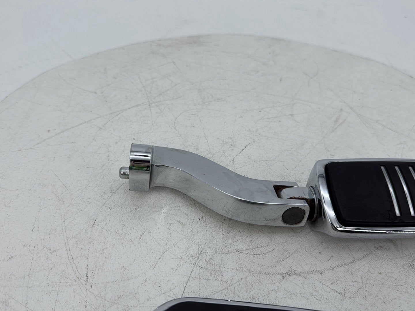 2007 - 2016 Harley-Davidson Touring Electra Glide Ultra Passenger Left & Right Foot Pegs