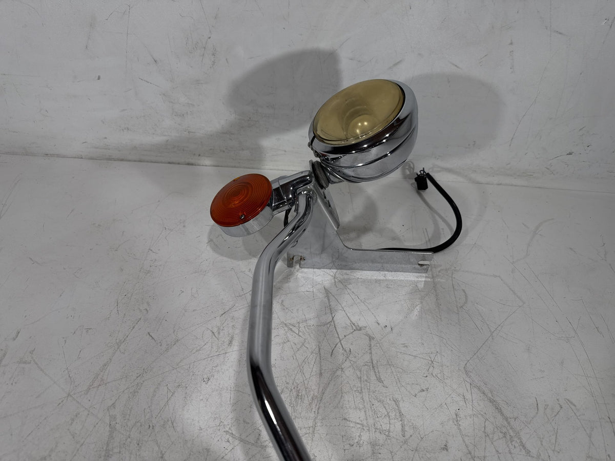 2012 Harley Electra Touring Ultra OEM Front Turn Signal Indicators Aux Light Bar