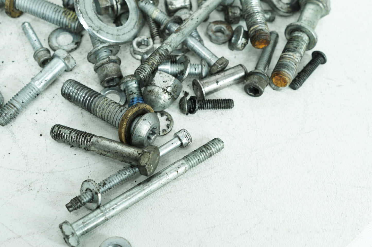 2007 - 2017 Harley-Davidson Dyna Street Bob Hardware Bolts Nuts & Brackets