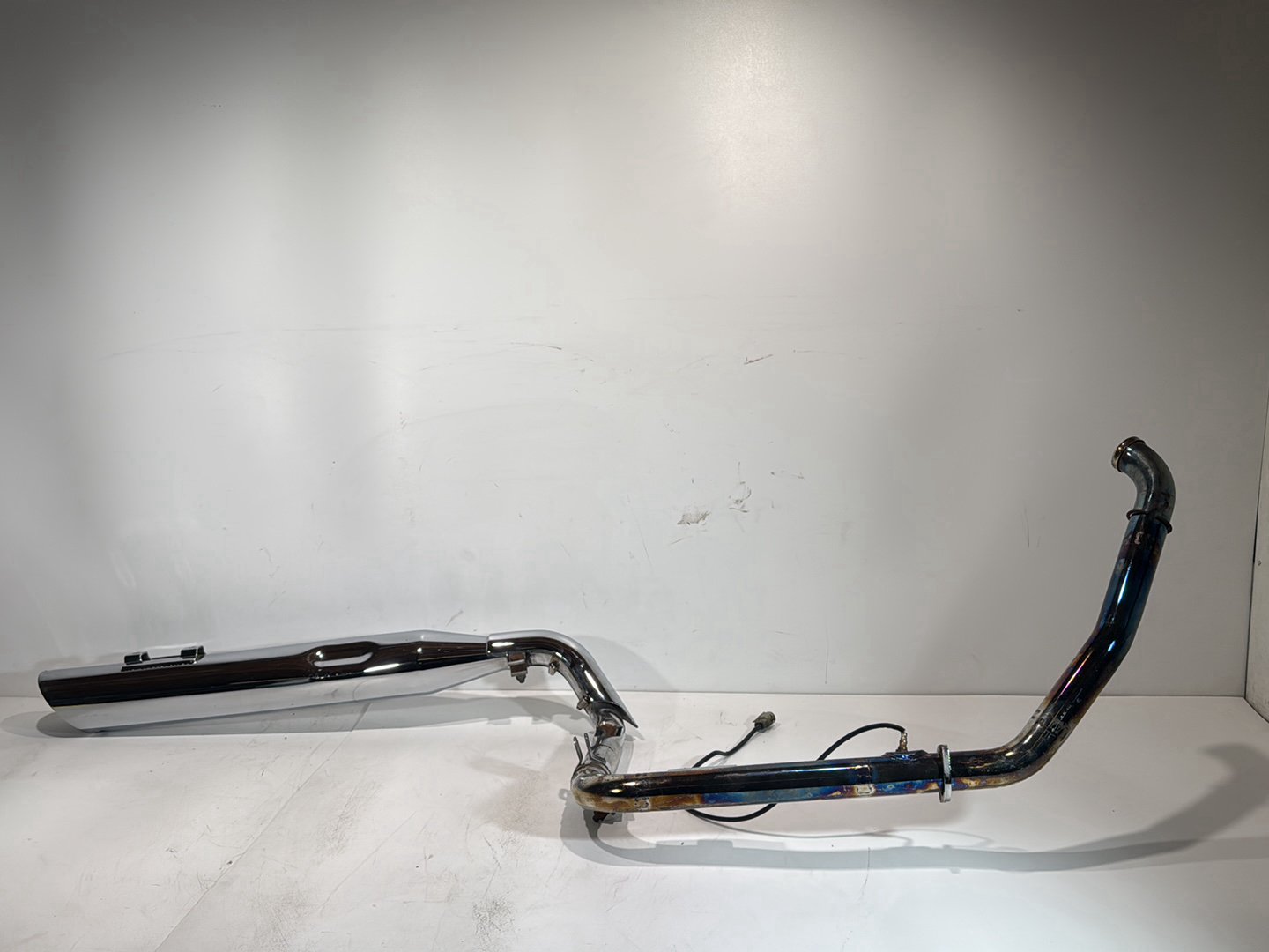 2008 - 2016 Harley-Davidson Touring Street Glide Exhaust Header Pipes Muffler Vance & Hines 66855-10A