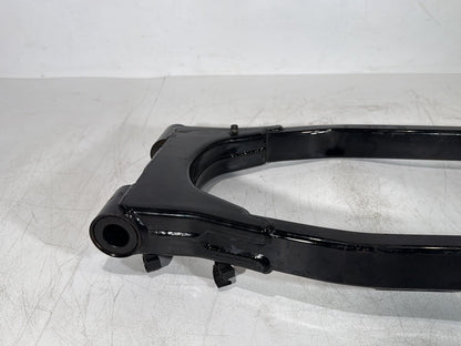 1999 - 2006 Harley-Davidson Touring Road King Police Rear Fork Swingarm Swing Arm  	47549-00