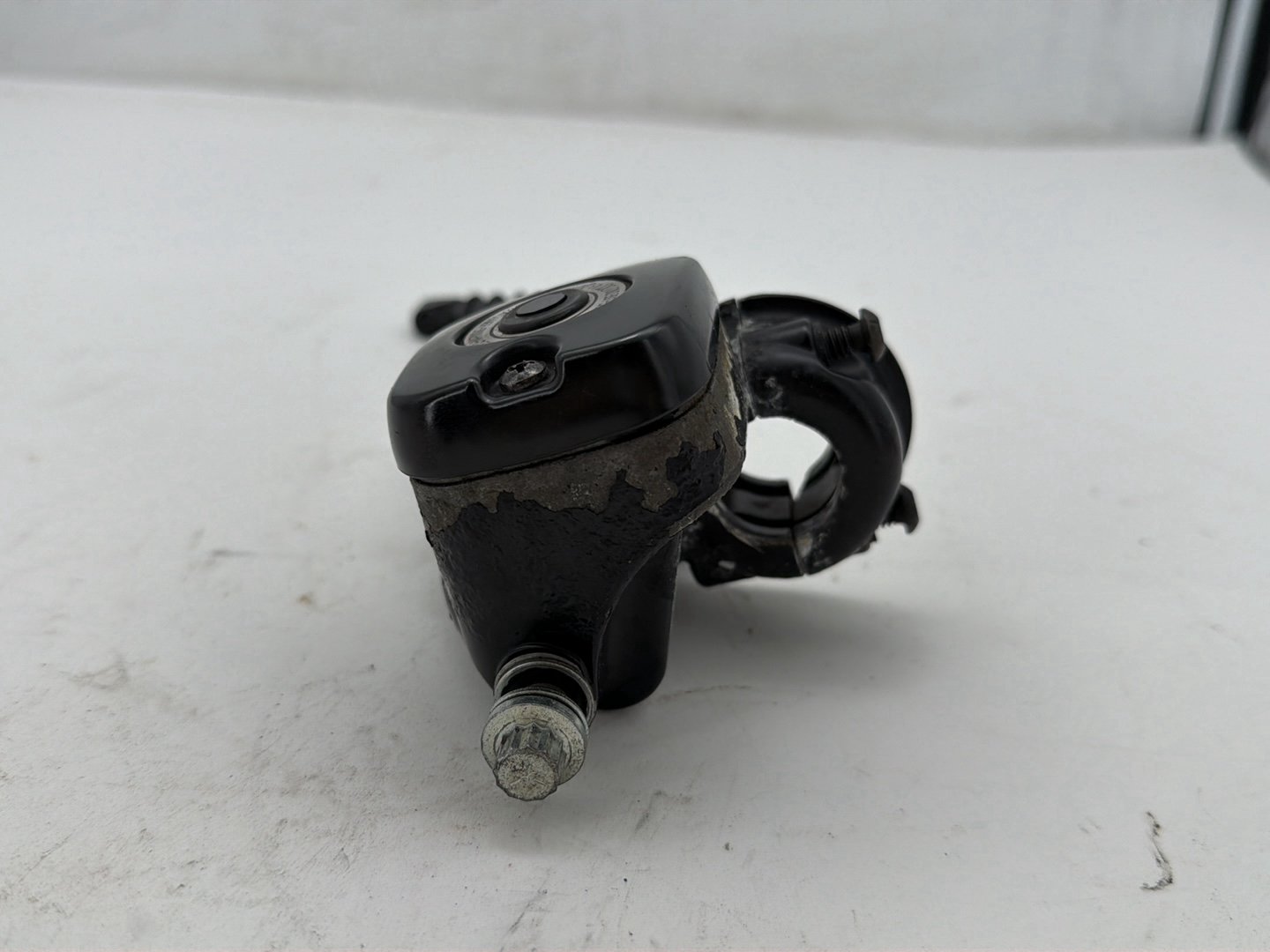 2009 Harley Dyna Street Bob FXDB OEM Front Right Brake Lever Master Cylinder
