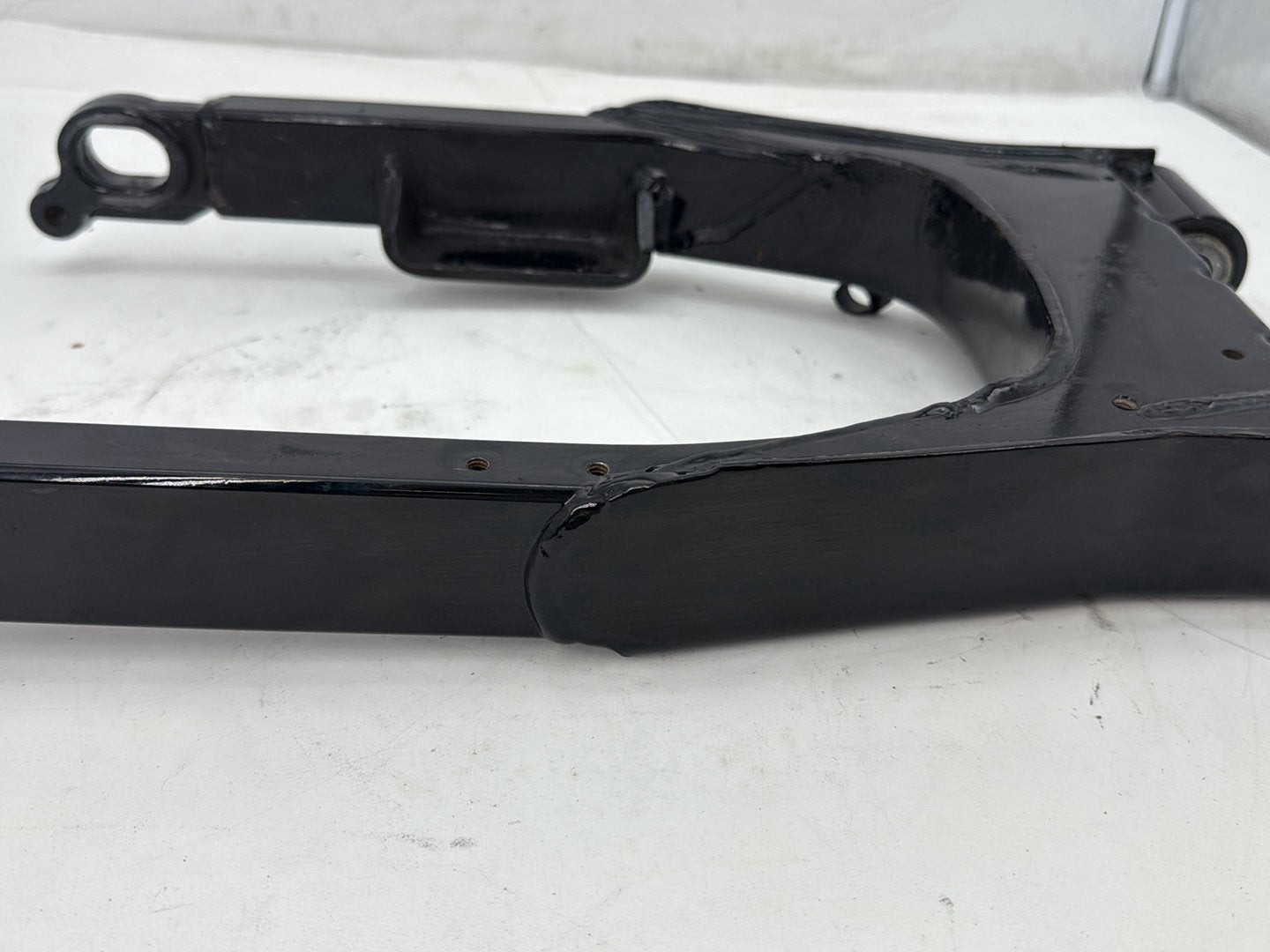 2006 Harley Road King Touring FLHRCI Classic OEM Rear Fork Swingarm Swing Arm