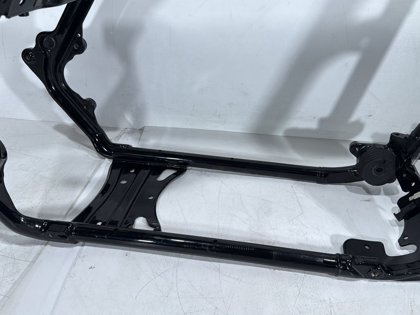 11 Harley Road King Touring Classic Body Main Frame Chassis CLN CLR-BENT Leg-